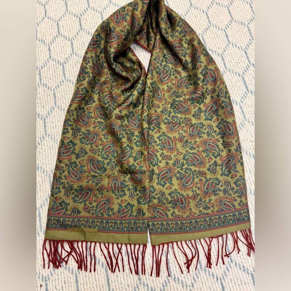 PIERRE BALMAIN Paris Vintage Luxurious Silk/Wool Green Paisley Scarf W/ Fringe